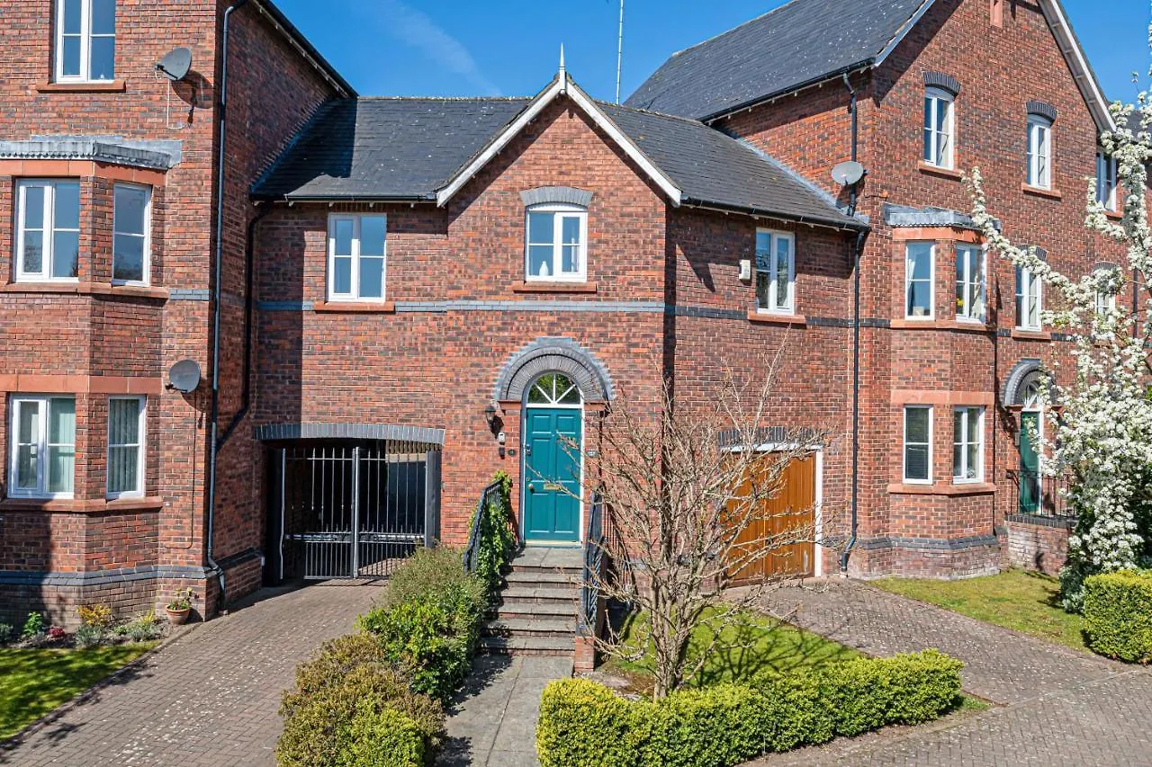 Tower View Apartment Chester